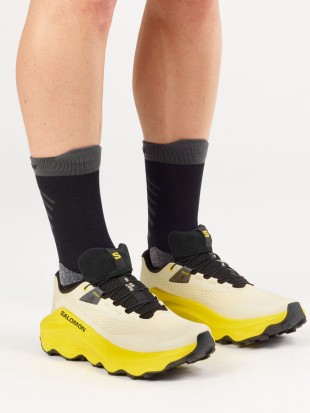 Tekaški copati Salomon Ultra Glide 3